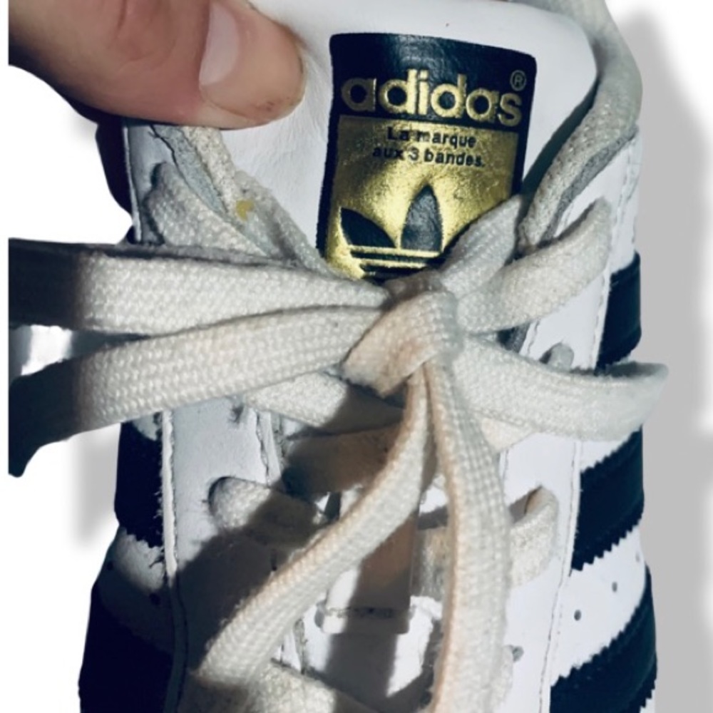 Adidas Classic Superstar Sneakers • Men's Size: 7.5 - Picture 4 of 6